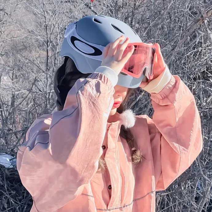 阳台上的女人们